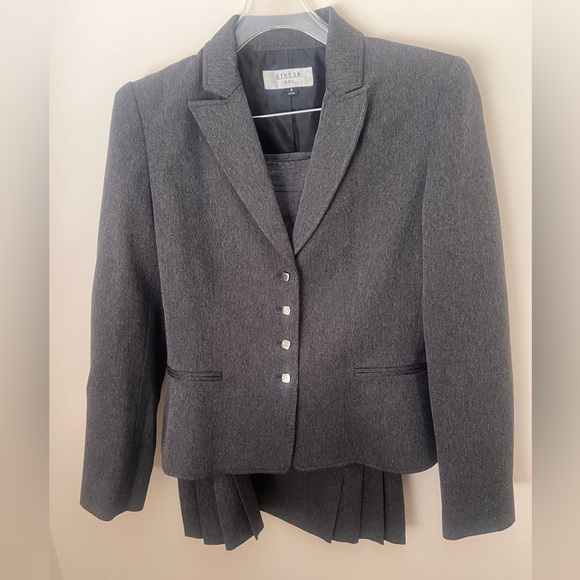 Stresa ASL two piece herringbone suit, dark gray - Picture 1 of 8